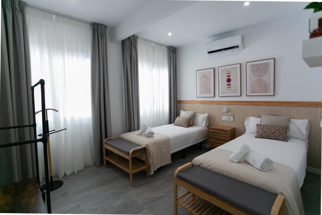 Lujoso Apartamento Con Piscina Compartida 1 Seville Exterior photo